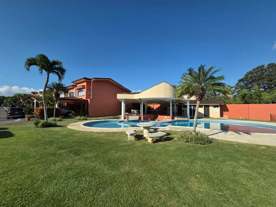 House for sale in private condo in Lindora.