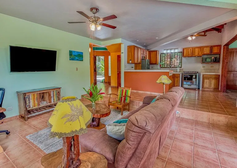 0.8 ACRES- 2 Bedrooms w/ Conversion Potential to 3 Bedrooms, 2 Full Bathrooms, Saltwater Pool, 8min to Dominical, and TWO 4×4 Vehicles Included!!!, photo 15