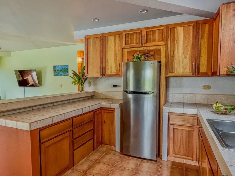 0.8 ACRES- 2 Bedrooms w/ Conversion Potential to 3 Bedrooms, 2 Full Bathrooms, Saltwater Pool, 8min to Dominical, and TWO 4×4 Vehicles Included!!!, photo 20