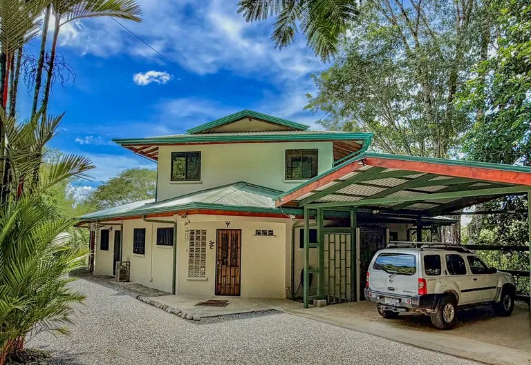 0.8 ACRES- 2 Bedrooms w/ Conversion Potential to 3 Bedrooms, 2 Full Bathrooms, Saltwater Pool, 8min to Dominical, and TWO 4×4 Vehicles Included!!!, photo 21