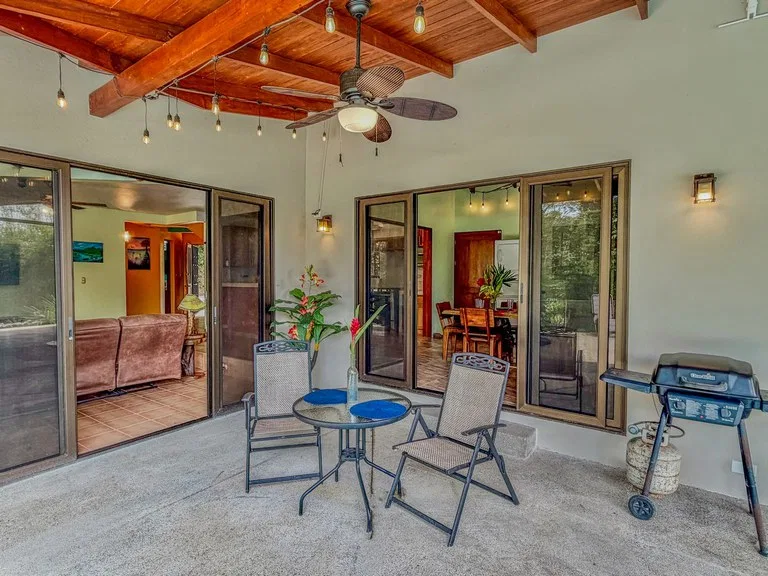 0.8 ACRES- 2 Bedrooms w/ Conversion Potential to 3 Bedrooms, 2 Full Bathrooms, Saltwater Pool, 8min to Dominical, and TWO 4×4 Vehicles Included!!!, photo 5