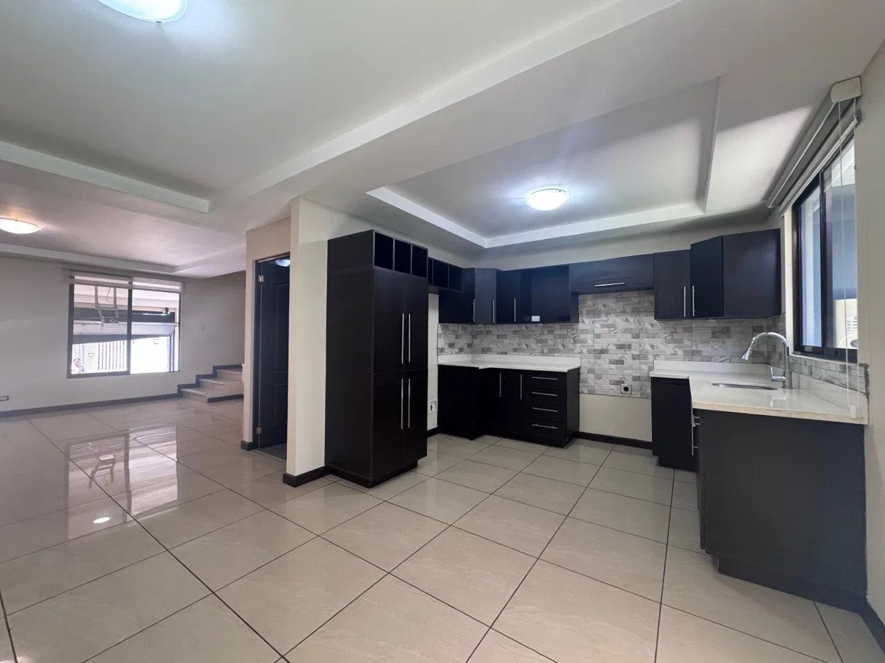 Hermosa casa en residencial privado Vistas de la Hacienda con extraordinaria ubicación y fácil salida a Tres Ríos centro, Concepción y calle vieja, en entorno ..., photo 2
