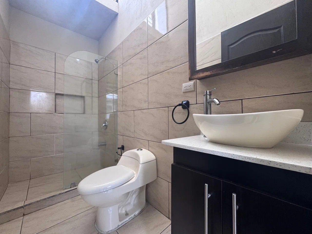 Hermosa casa en residencial privado Vistas de la Hacienda con extraordinaria ubicación y fácil salida a Tres Ríos centro, Concepción y calle vieja, en entorno ..., photo 6