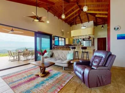 Casa con vista al mar y características arquitectónicas en las tranquilas colinas de Ojochal, photo 7
