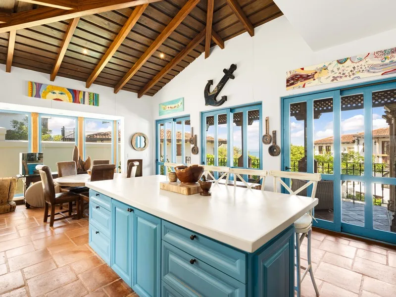 4 Bed Single Family Homes For Sale in Playa Danta, photo 3