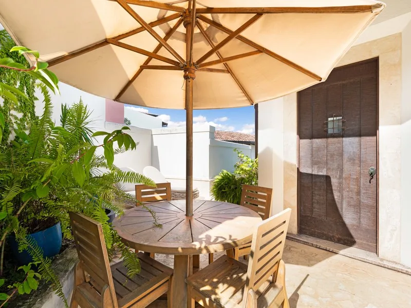 4 Bed Single Family Homes For Sale in Playa Danta, photo 6