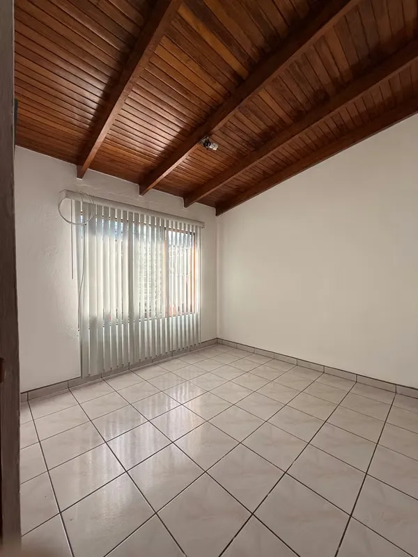 House for Sale in Mercedes Sur, Heredia — Real Space, Location, and Presence, photo 4