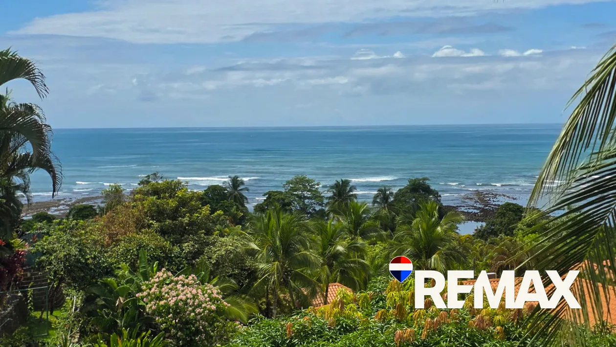 Ocean View | Walk to the Beach | Home + 2 Cabinas