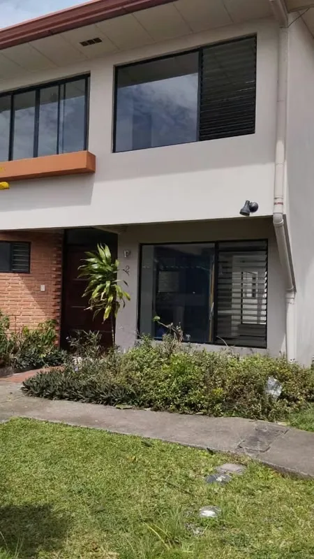 ¿Buscas un apartamento cómodo, seguro y bien ubicado en Guadalupe? Esta puede ser una excelente opción para convertirla en tu próximo hogar., photo 3