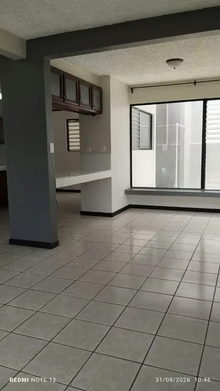 ¿Buscas un apartamento cómodo, seguro y bien ubicado en Guadalupe? Esta puede ser una excelente opción para convertirla en tu próximo hogar., photo 5