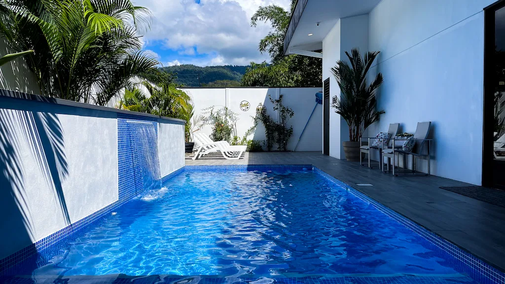 FOR SALE 3 BEDROOM HOME WITH POOL NEAR UVITA BEACH, photo 2