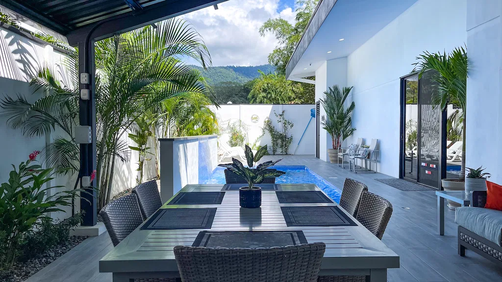 FOR SALE 3 BEDROOM HOME WITH POOL NEAR UVITA BEACH, photo 3