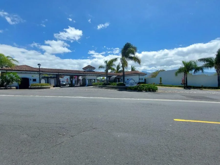 Lote en Condominio Francosta - Venta en Ulloa