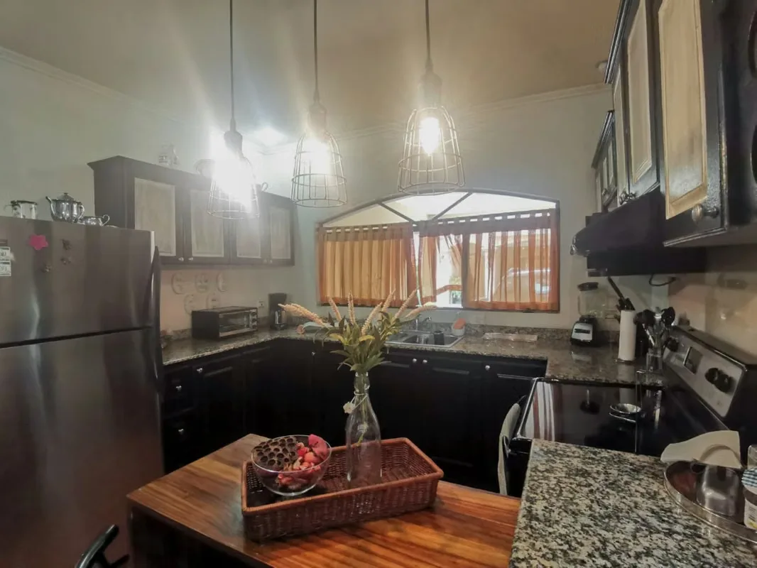 For Sale – Home in Villas de Robledal Condo, San Antonio de Belén (MB), photo 6