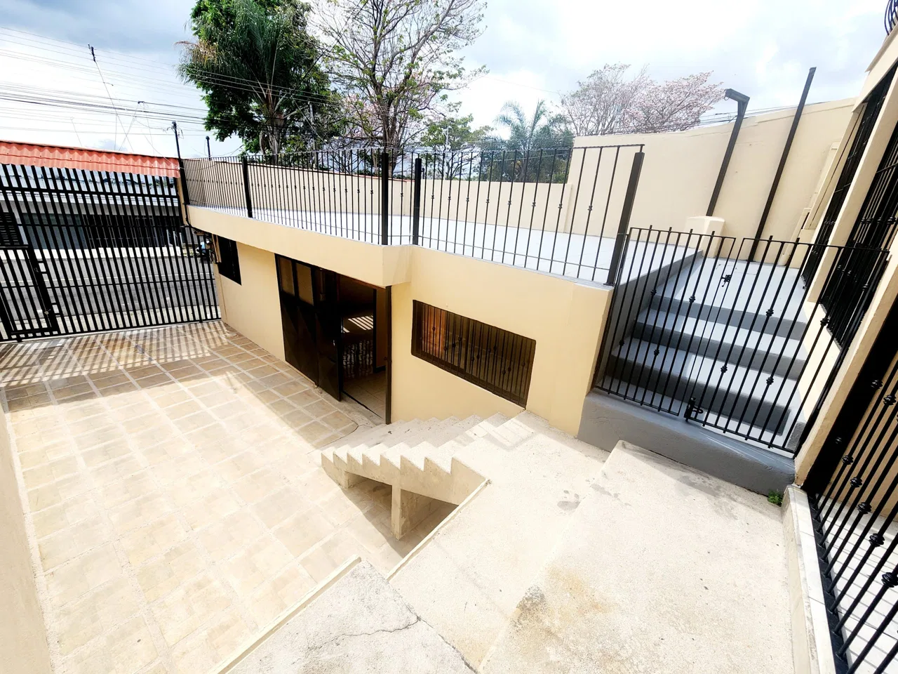 Venta de Casa independiente, San Vicente, Moravia, Remate Bancario