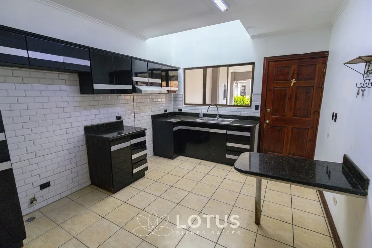 Casa en Venta en Condominio Lomas de Granadilla, Curridabat — 4 hab., Cód. AJ070, photo 11