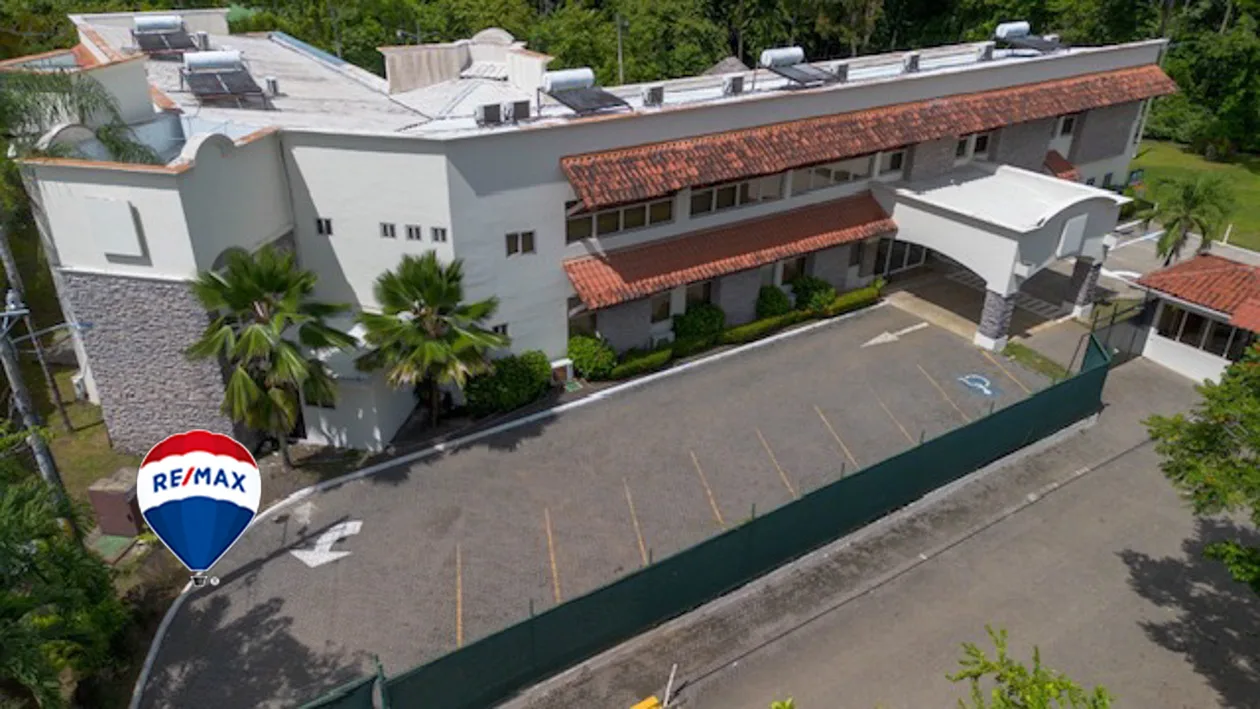 20 Room Private Resort | Across from Los Suenos | Walk to the Beach, photo 5