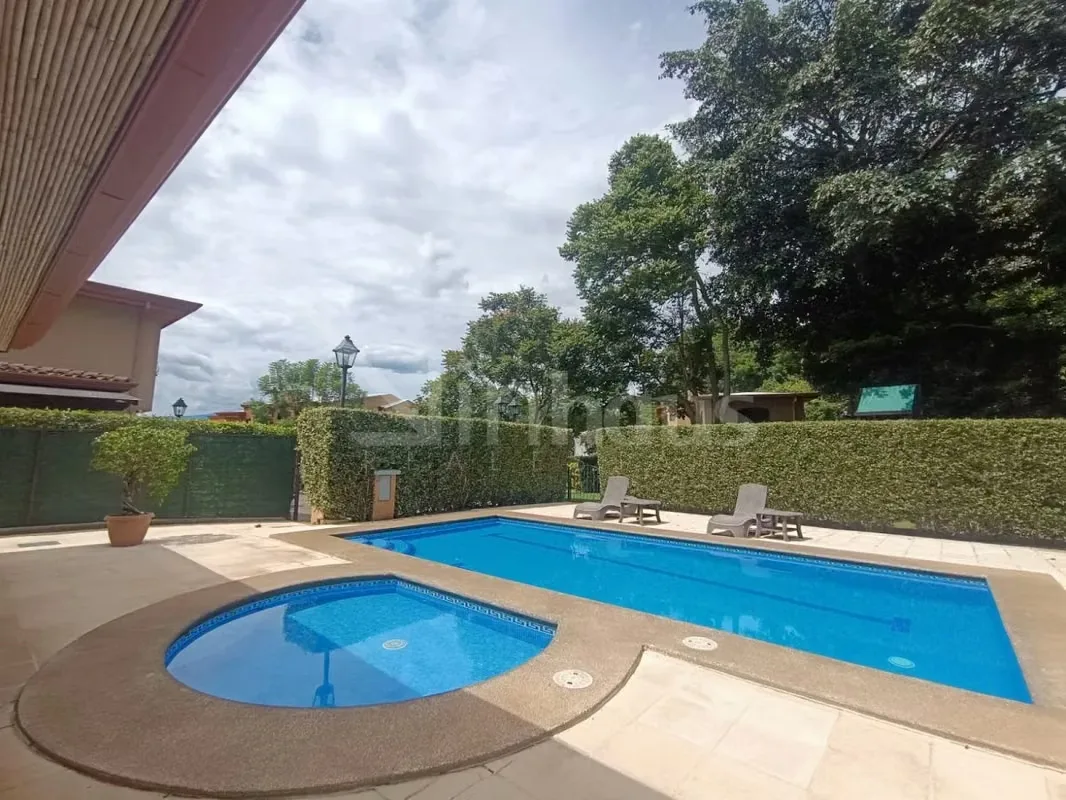 Se vende fresca casa de dos niveles ubicada en Brasil de Mora, con 200 m2 de construcción sobre un lote de 120 m2. La propiedad ofrece:, photo 14