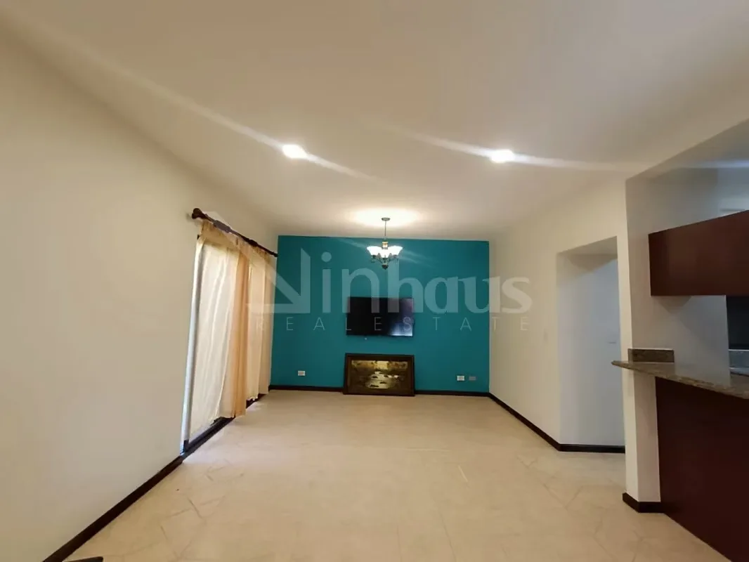 Se vende fresca casa de dos niveles ubicada en Brasil de Mora, con 200 m2 de construcción sobre un lote de 120 m2. La propiedad ofrece:, photo 7