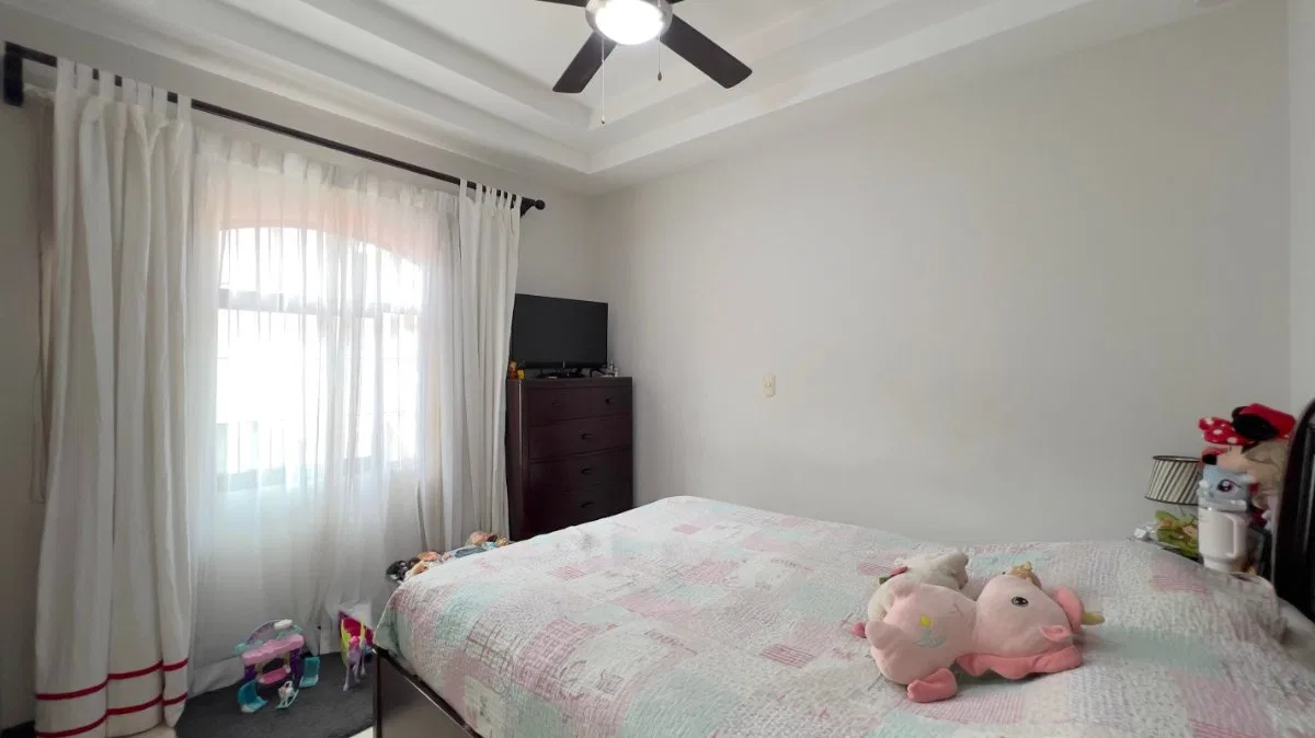 Venta de Casa de 222mt2 en Curridabat 26-945 - Venta en Curridabat, photo 5
