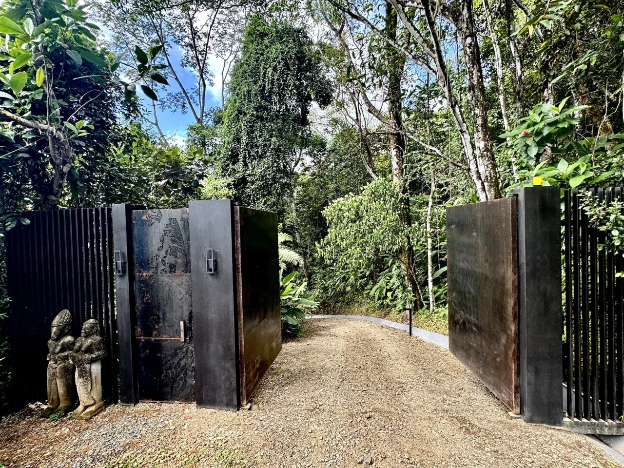 BLACK HOUSE JUNGLE PROPERTY, IN UVITA – 4.32 ACRES, photo 3
