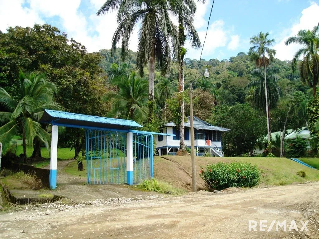 Moon By The Sea Home - REMAX Jungle Properties | Pavones Golfito Real Estate