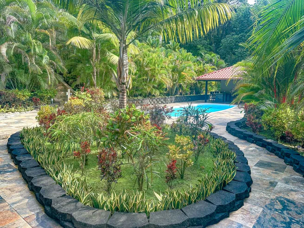 HOUSE WITH WATERFALL ACCESS AND PRIVACY CLOSE TO UVITA AND OJOCHAL – 3.8 ACRES, photo 4