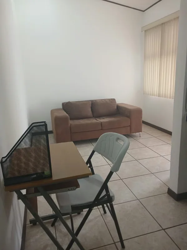 Apartamento de 1 habitación, ubicado cerca de la embajada americana