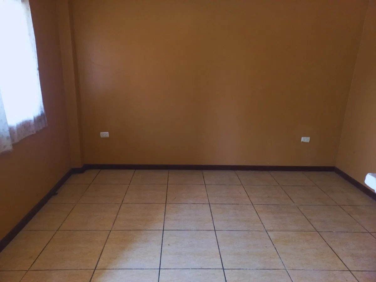 MLS#27-194 Casa de 5 habitaciones en San Pedro de Barva, Heredia | 187 m2 Construcción - Venta en Barva