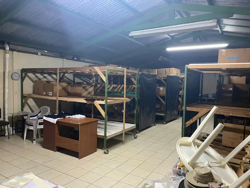 Property for sale with built warehouse, suitable for apartment development, or some commercial activity, photo 15