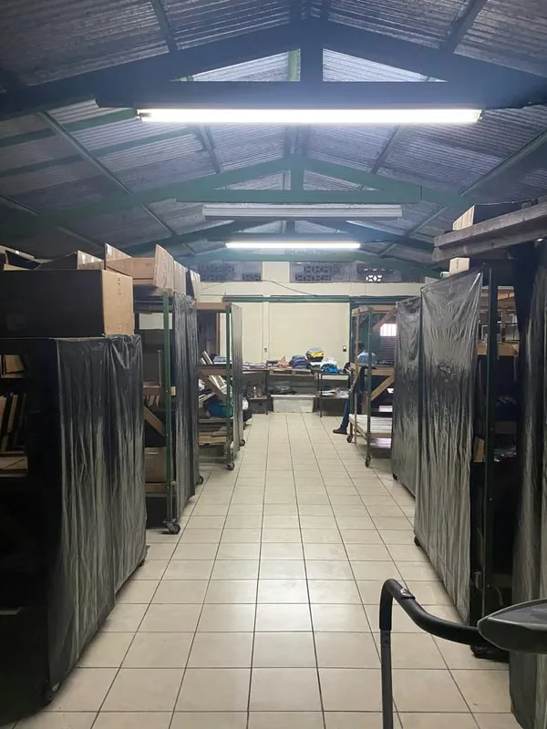Property for sale with built warehouse, suitable for apartment development, or some commercial activity, photo 8
