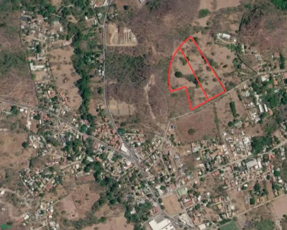 Lote de 2 Hectáreas en Villareal, a 5 Minutos de Playa Tamarindo