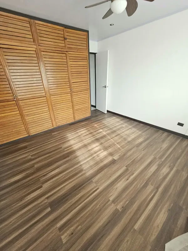 CORPORATE OFFICE FOR RENT - COLÓN RIDE. (PF 1391 2)