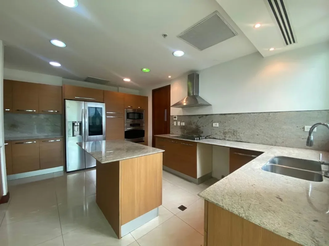 APARTMENT FOR RENT IN CENTRAL PARK