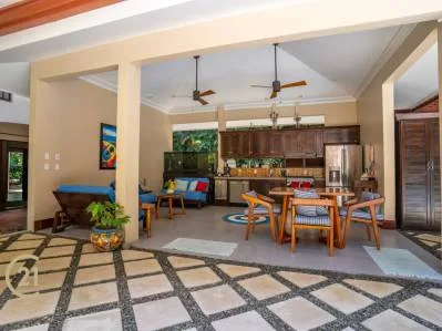 Refugio Costero Titulado en Manzanillo – A 300m de Playa Grande, con Piscina, Sistema Solar, photo 7