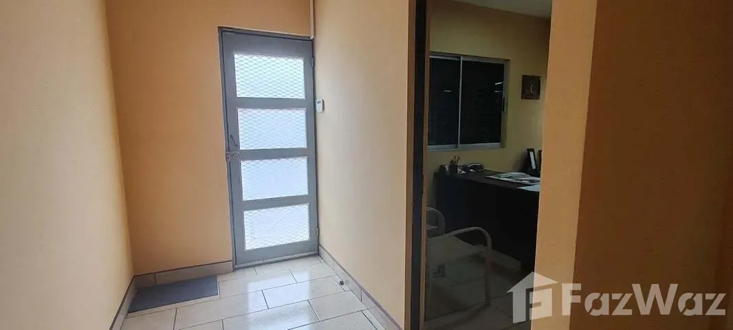 Retail space for Rent at Goicochea for $2,000/mo, photo 11