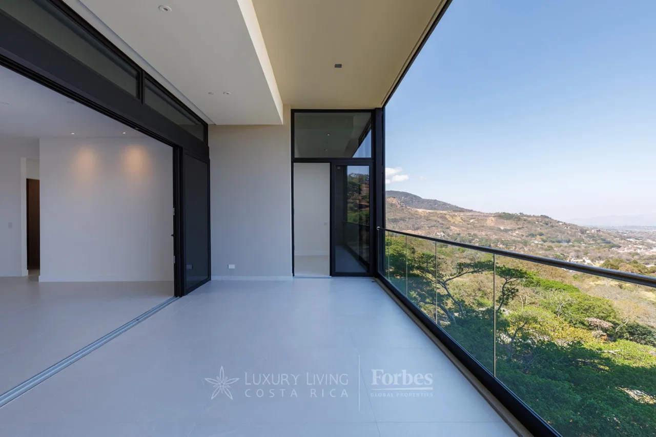 Luxury Apartments with Unmatched Elegance and Panoramic Views - Solaris