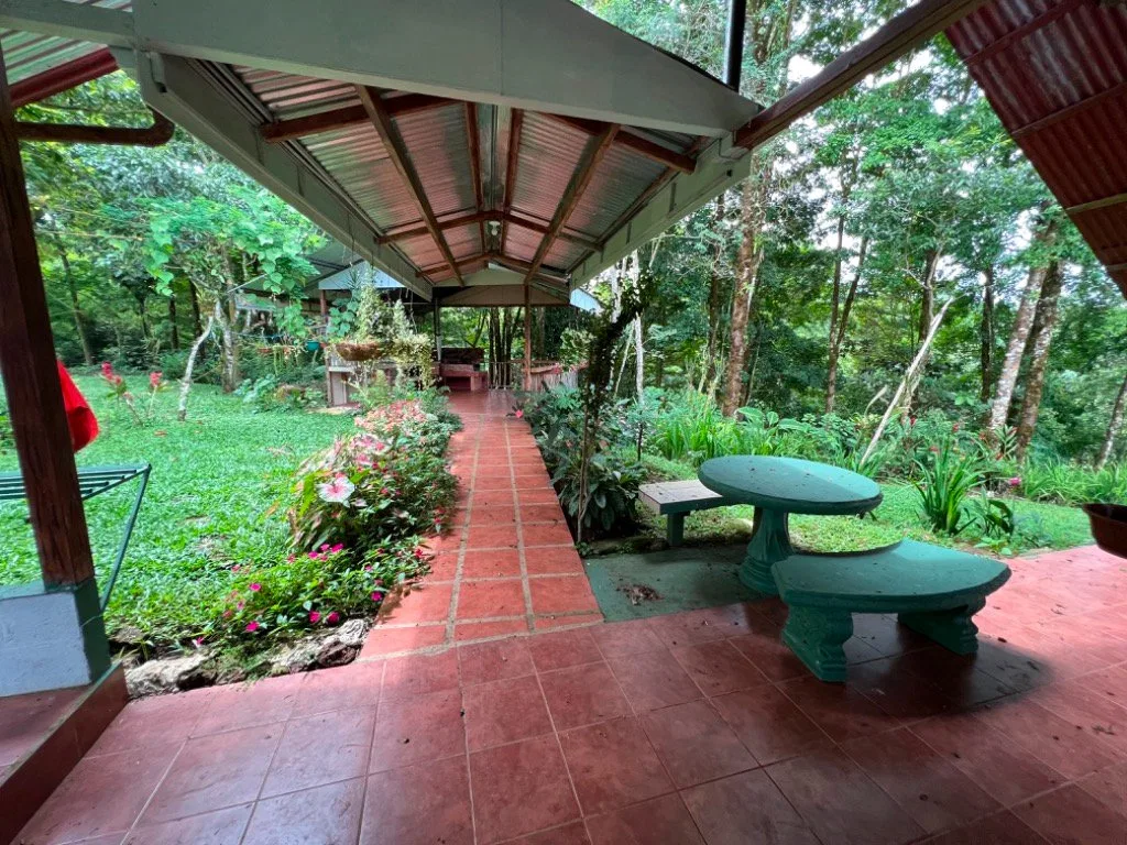 VENTA DE QUINTA DE 5.000 M2 CON ACCESO AL RIO PEÑAS BLANCAS Y RANCHO EN SANTA ELENA, PEREZ ZELEDON - Venta en Pérez Zeledón, photo 8