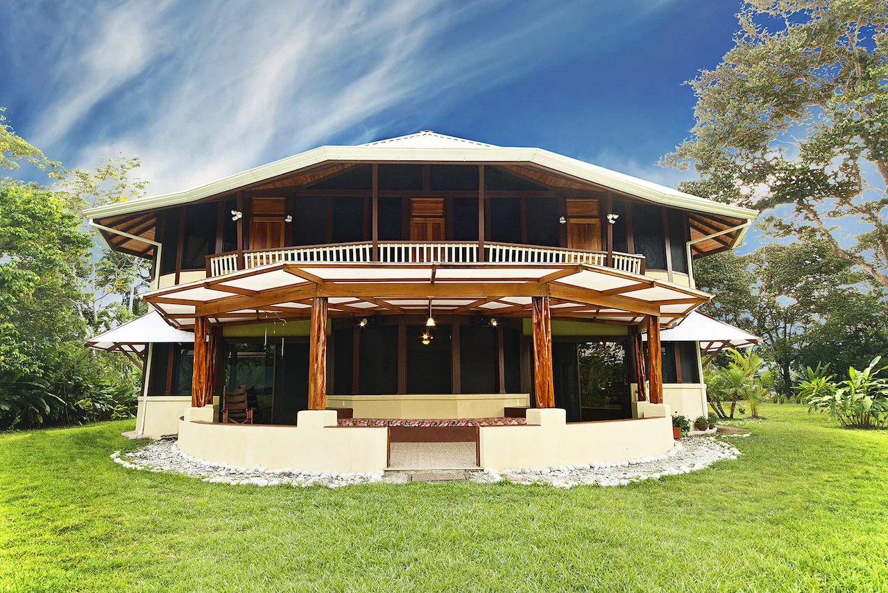 4 Bedroom Estate with Stunning Views, Playa Sombrero