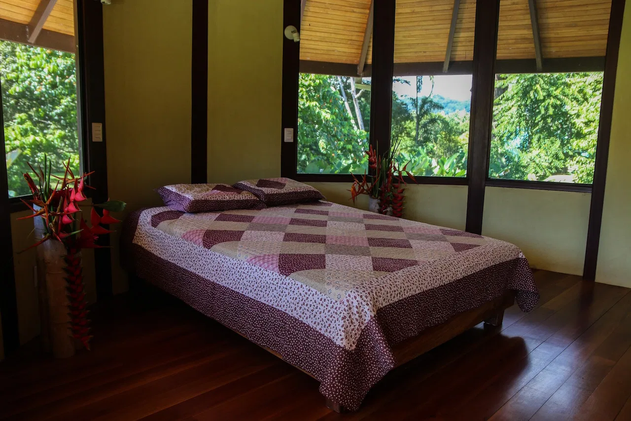 4 Bedroom Estate with Stunning Views, Playa Sombrero, photo 12