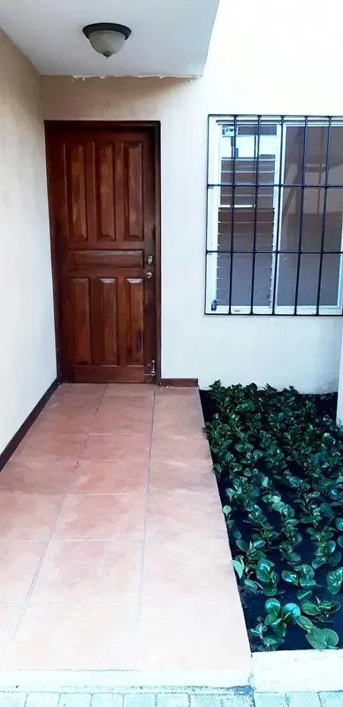 Lindo apartamento ubicado en Guachipelín Norte, en un residencial con seguridad 24/7. Se encuentra en un complejo privado de solo 4 unidades, en el primer piso., photo 2