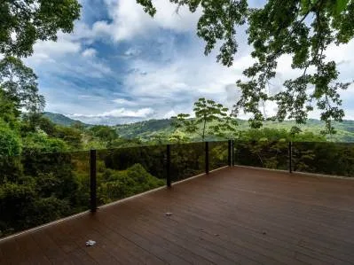 Finca Nauyaca Gateway