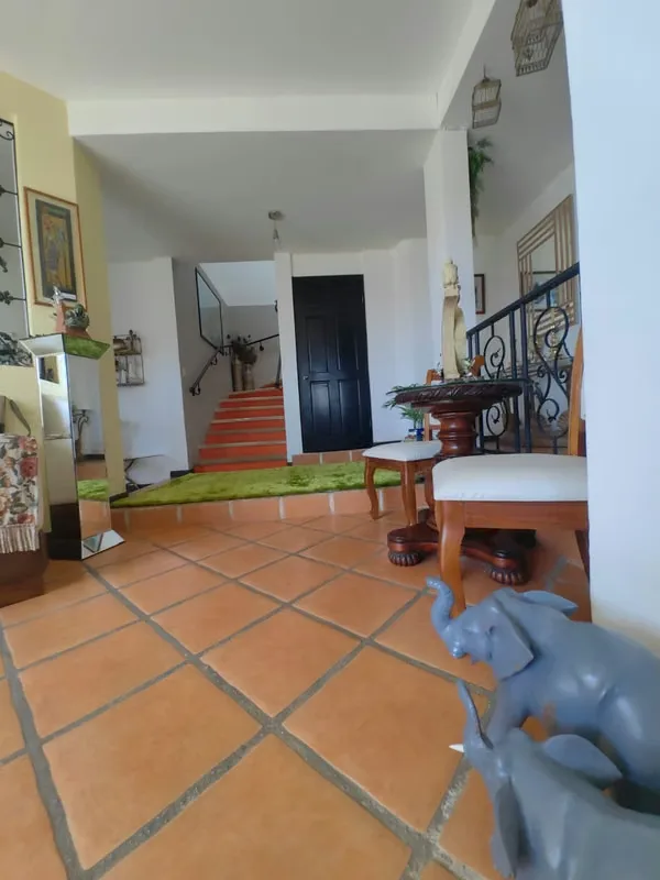 Esta espaciosa y elegante casa independiente, ubicada en San Rafael de Escazú, en el deseado sector de Guachipelín, ofrece un estilo de vida de confort y exclusividad. Con una ..., photo 12