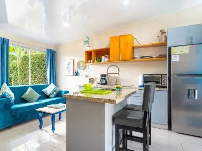 Casa principal con dos villas de alquiler, ¡a pasos de la playa en Uvita! ¡Ubicación fantástica!, photo 8