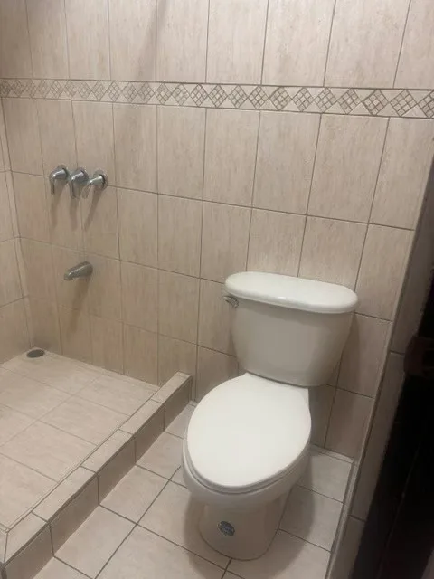 Cuenta con excelente ubicación en la zona de San Antonio de Desamparados, cerca de Escuelas, Colegios, Farmacias, Supermercados. Con varias salidas hacia ..., photo 5