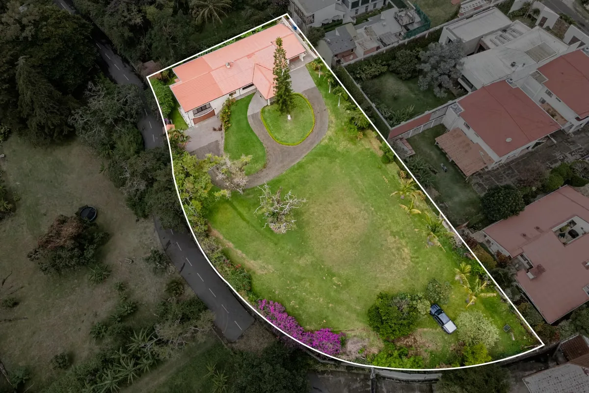 House for Sale in Bello Horizonte, Escazú -Panoramic Views-VH