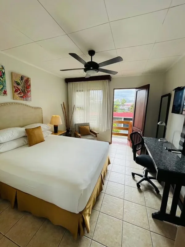 Moderno y funcional apartamento tipo estudio, ideal para una persona, ubicado en una excelente zona cerca de todo.