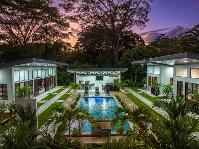 Increíble oportunidad de inversión llave en mano, 3 villas y una casa de 2 dormitorios con piscina., photo 3
