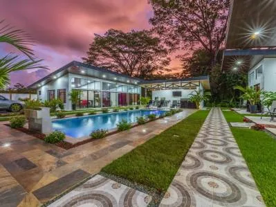 Increíble oportunidad de inversión llave en mano, 3 villas y una casa de 2 dormitorios con piscina., photo 5