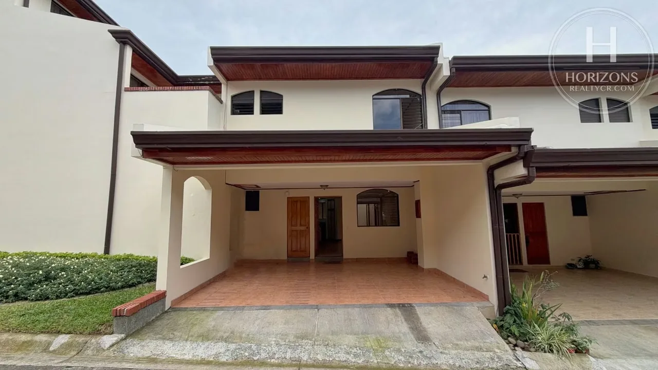 Rental House in Condominium San Pedro Montes de Oca 4 Rooms plus Courtyard of Light NJA1467JB